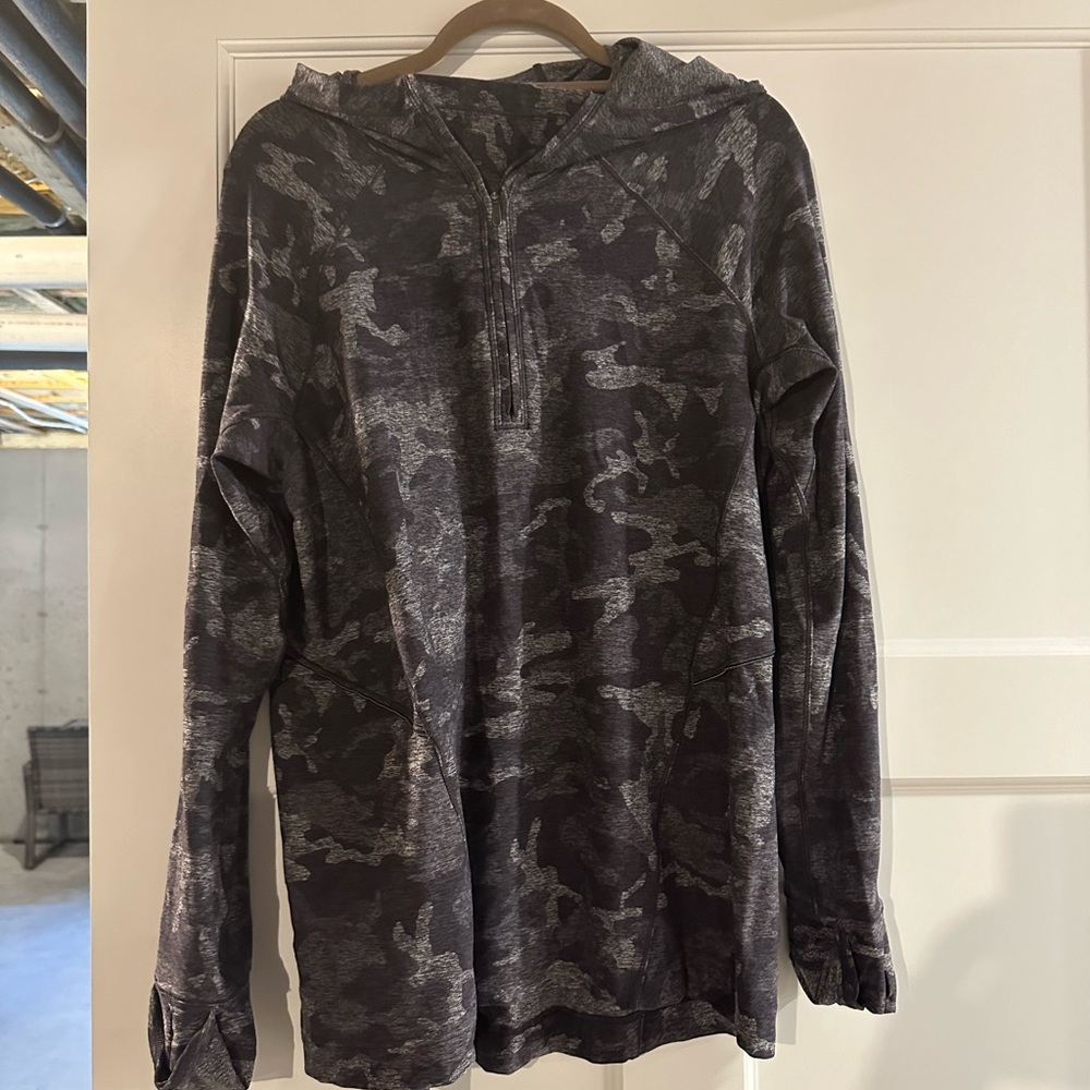 Lululemon Camo Top